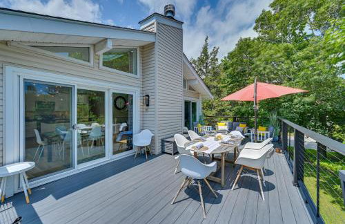 Alluring Hampton Bays Hideaway < 2 Mi to Beach! - Foto 2