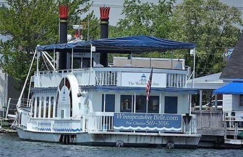 Main House - 3 Story 5 Bed 3 Bath Private Deck Courtyard Pet Friendly fee applies - Photo 50