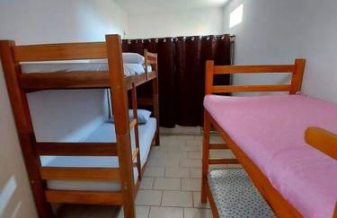 Casa inteira no centro de São Thomé das letras - Foto 2