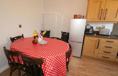 6 bed Cozy Victorian Cottage - Foto 17