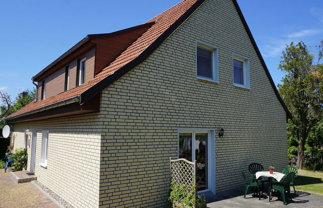 Geraeumige Ferienwohnung mit Garten - Foto 1