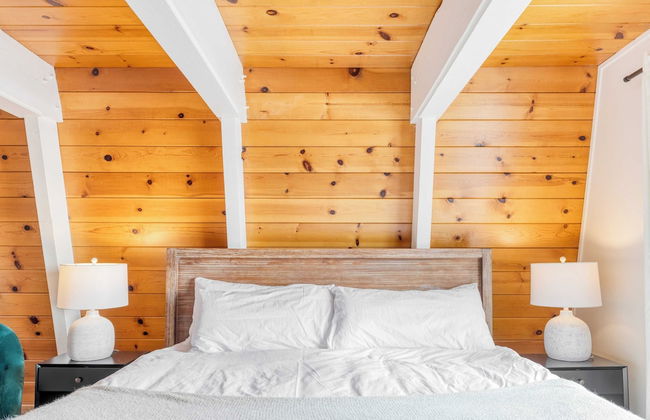 Chickadee by Avantstay Modern A-frame Cabin - Photo 18