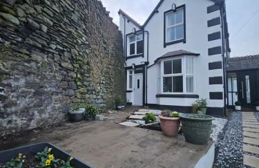 Bryn Aber-The House on the Hill - Photo 4