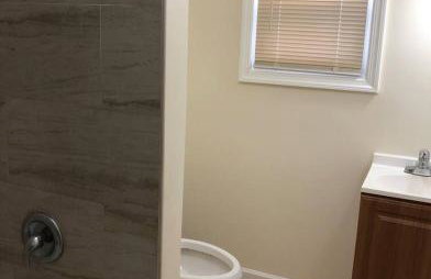 Large and private 3 bedroom and 1 bathroom apartment near Newark International Airport EWR and New York City, MetLife Stadium FIFA World Cup 20 minutes away - Foto 7