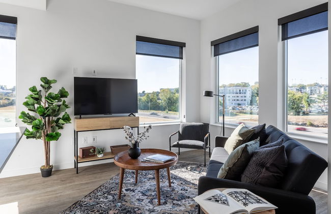 Mint House Nashville – The Gulch – Division St - Foto 37