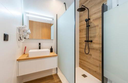 White Tree Rooms and Apartments - Foto 39