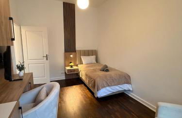 Jomi Stays - Kudamm - Foto 6