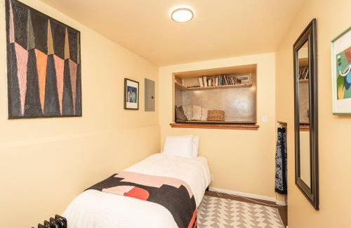 Your Spacious Escape: Creek, Pool, Sauna, Hot Tub - Foto 35