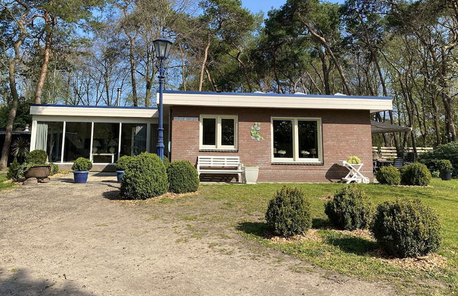 Alluring Holiday Home in Reutum-Weerselo with Hot Tub - Foto 34