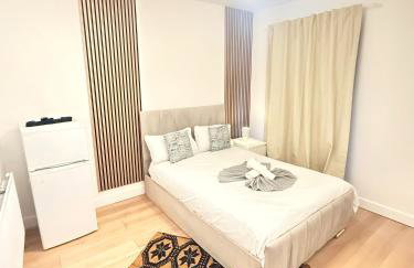 Bright & Airy two-Bed Appartment Near Seven kings tube easy access to central London - Foto 3