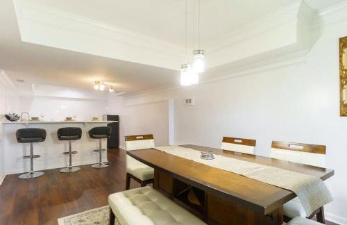 Relaxing Retreat with 55-Inch TV and Lake Views - Foto 9