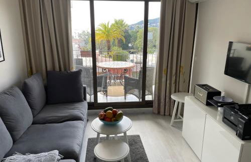 Nyrenoverad lägenhet med havsutsikt - Foto 4