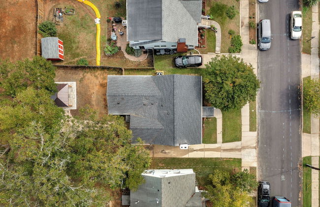 Stylish 4BR Haven Backyard and Fire Pit - Foto 45