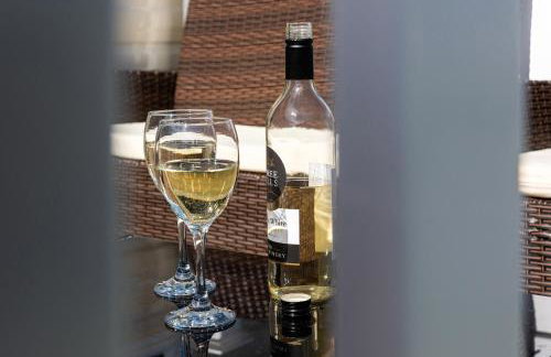 Dog Friendly Lovely Caravan 4 Berth Towyn North Wales Read full host details before booking Mon in to Fri out Fri in to Mon out Mon to Mon Fri to Fri ONLY - Foto 18