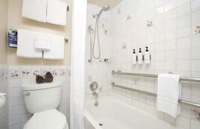 Olympic Village Inn - Photo 25