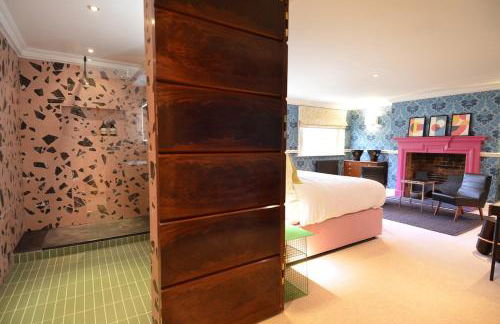 Imperial King apt, Cheltenham centre, dedicated free parking - Photo 6