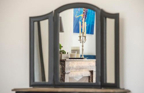 Suites Mana - Bleu Pacifique - Vue sur Place Ducale avec Parking privé inclus - Foto 14