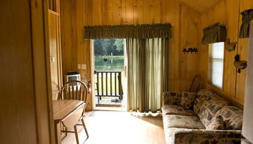Deluxe Vacation Cabin Rentals in the Adirondacks near Saratoga Springs, New York - Foto 4