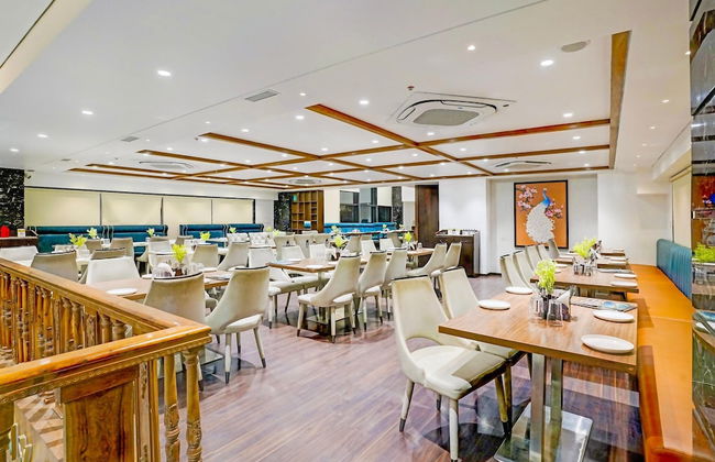 Luxury Elegance at Magarpatta City Pune - Foto 23