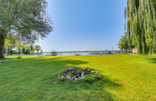 Cayuga Lake Cottage Private Dock and Deck! - Foto 25