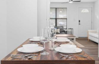 Minutes From UNC - 15 Min to Duke - Private Deck - Foto 15