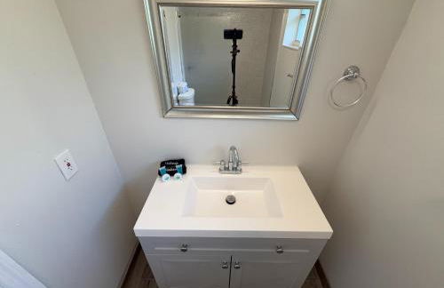 Bay Harbor Boutique Vacation Rental - Photo 158