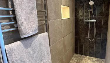 The Coach House, Balsall Common, near NEC - Foto 3, Shower