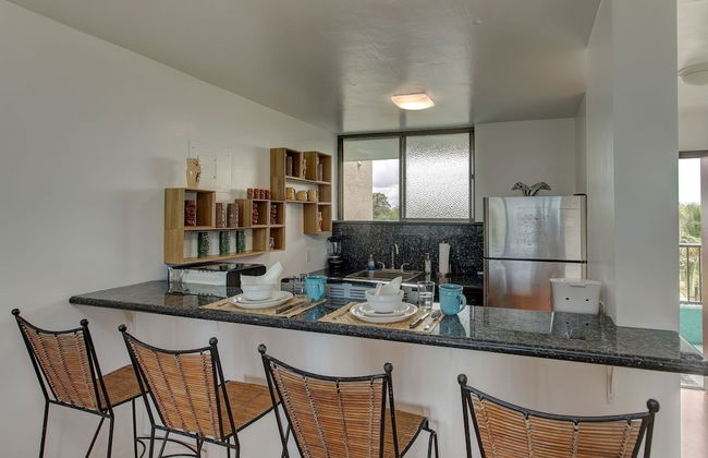 Mauna Loa Shores #405 1 Bedroom Condo by RedAwning - Photo 5