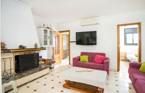 5 Bedroom Stunning Home In Roda De Berà - Foto 19