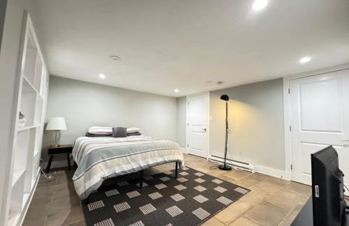 NIce Updated Basement in DC near transportation - Foto 5
