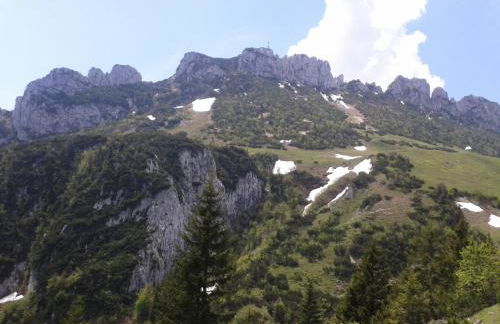 3-Zi Atelierdachwohnung mit Bergblick Seenähe und 2 Loggia - Foto 39
