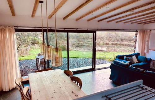 Renovated Barn with Pond View - Foto 1