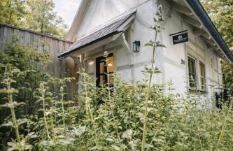 TauberChalet I Private Spa mit Sauna & Whirlpool I Natur I 10 Min zur Altstadt - Foto 2