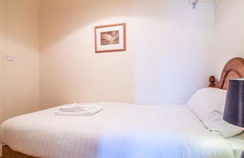 Beautiful and Bright Georgian Style Morningside Apartment - Pass the Keys - Foto 29