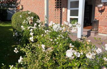 NEW Spacious House with large garden - Foto 44