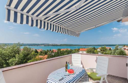 Apartment F-3 Klimno - Foto 1