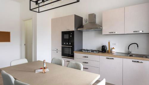 Arya's Corner by the Lake - Parcheggio - Vista lago - Foto 3, stove, pet friendly, minibar