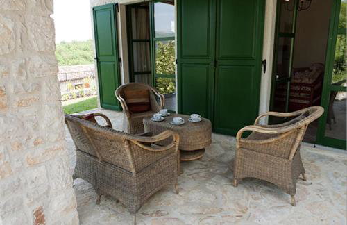 Spacious villa with 10x5m pool, aircon. Rural retreat, stunning views. - Foto 10