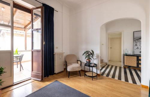 Elegant Penthouse with Terrace - Foto 10