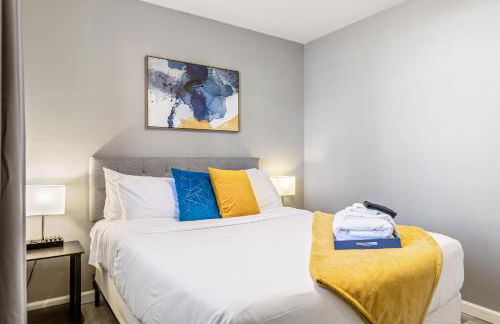 604 1 Two Bedroom One Bath with King near Main Street - Foto 31