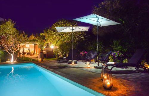 The Red House in Dassia - Foto 1