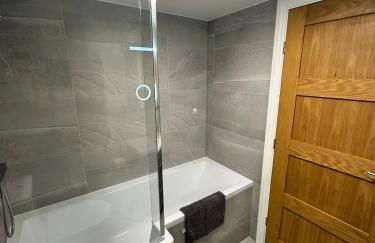 Contemporary Comfort 2-Bedroom 2 bath Home - Foto 21