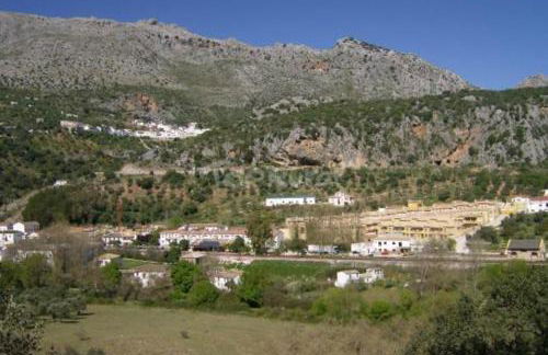 Casa Estacion de Benaojan - Photo 2