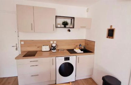 Appartement refait à neuf, climatisé, en rez-de-jardin, à 30 secondes de la plage - Foto 8
