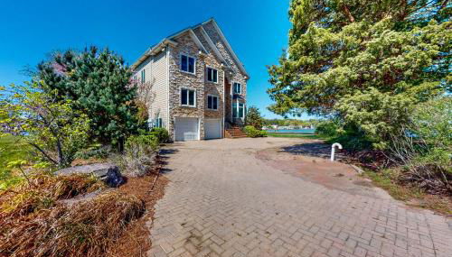 Deck and Private Dock! Winchester Creek Estate - Foto 4