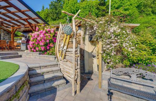 Similk Bay Retreat with Deck, Fire Pit and Hot Tub! - Photo 30