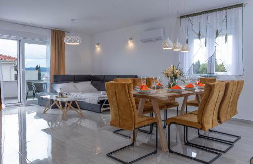 Luxury apartment with terrace Castel - Photo 16