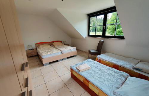 Spacious semi-detached house with wood stove located directly on the Rennsteig - Foto 14