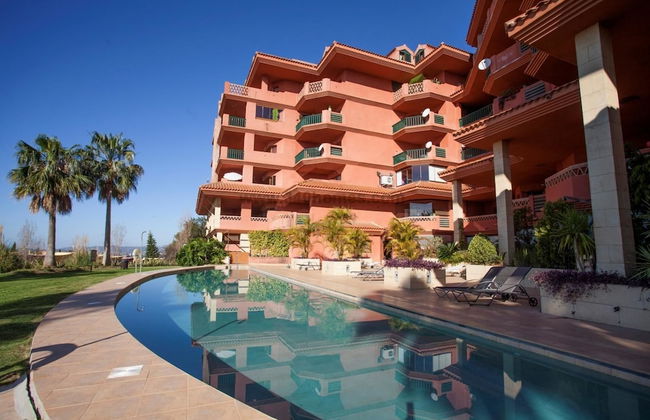 Penthouse M Reserva del Higueron 3 BEDROOMS. TRANSFER to the Beach and Train station. JACUZZI. WIFI. 2 PARKING. 2 SWIMMING POOL - Foto 1