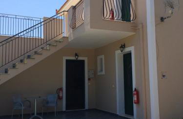 Koukounaries Studios - Foto 27